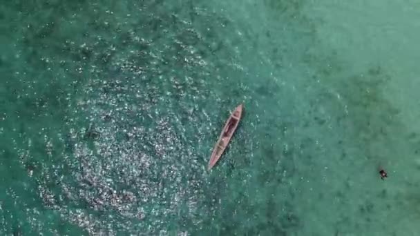 Ilha Zanzibar Vista Praia Nungwi Partir Drone Margens Oceano Índico — Vídeo de Stock