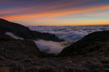 günbatımı Barranco Vadisi kilimanjaro bakıyor