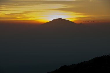 Sunset bulvarında mount meru, Kilimanjaro Dağı