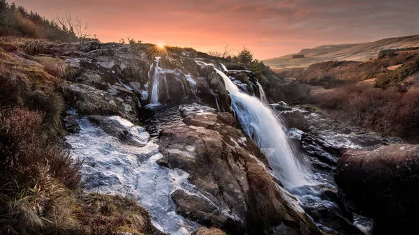 Cascada Loup Fintry Río Endrick Una Gran Cascada Pies Está —  Fotos de Stock