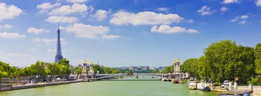 Pont Alexandre III clipart