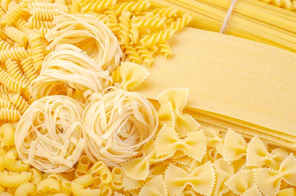 Olasz Nyers Tészta Különböző Tésztafajták Tésztafajták Kinds Farfelle Spagetti Fettucine — Stock Fotó