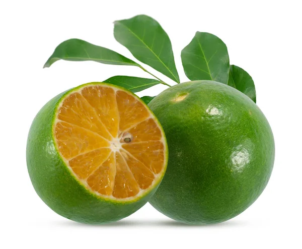 Calamansi Nebo Zelené Pomerančové Plody Izolované Bílém Pozadí — Stock fotografie