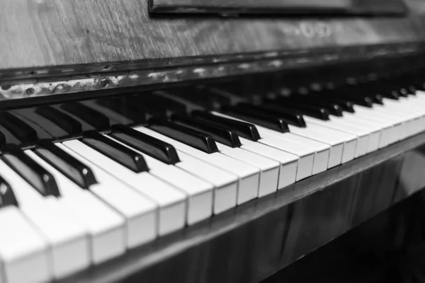Pianotoetsen Van Dichtbij Muziekinstrument Zwart Wit Foto Stockafbeelding