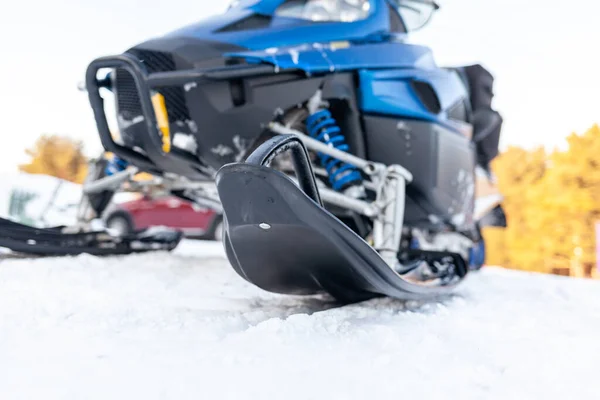 Schneemobil Bei Winterlichen Bedingungen Schneemobil Fahren Winter Norden Extreme Art — Stockfoto