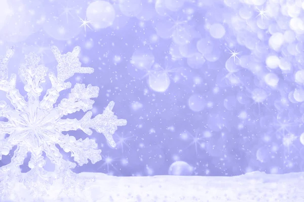 Vánoční Pozadí Měkkým Ostřením Velká Průhledná Sněhová Vločka Sněhu Krásný — Stock fotografie