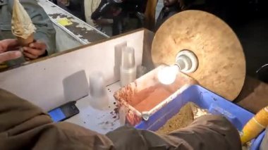 Koni dondurması 14 bin kısa video klibi