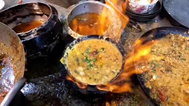 Fry Anda Daal High Flame Short Video Clip — Stock Video