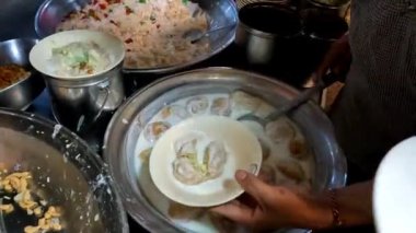 Safra bhallay beyaz plaka 4k yüksek çözünürlüklü şarjör yapmak