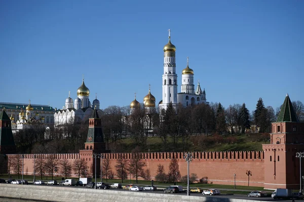 모스크바 러시아 2021 모스크바 크렘린은 모스크바에서 인기있는 관광지이다 귀납법 — 스톡 사진