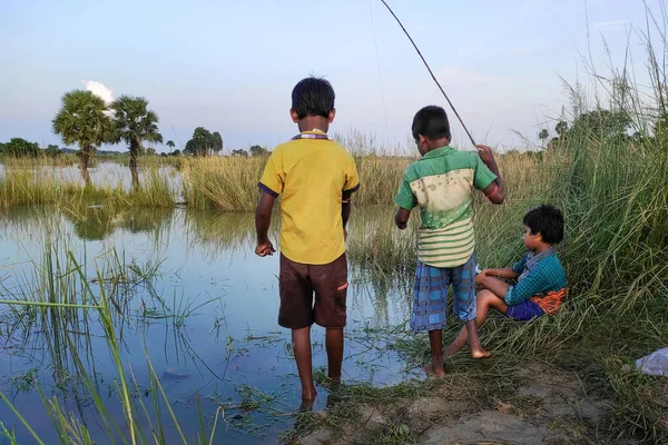 Few Rural Children Growing Lap Nature Fishing River Fishing Rod — Fotografia de Stock