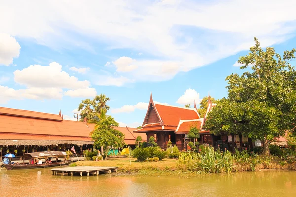 Thailändisches Haus — Stockfoto