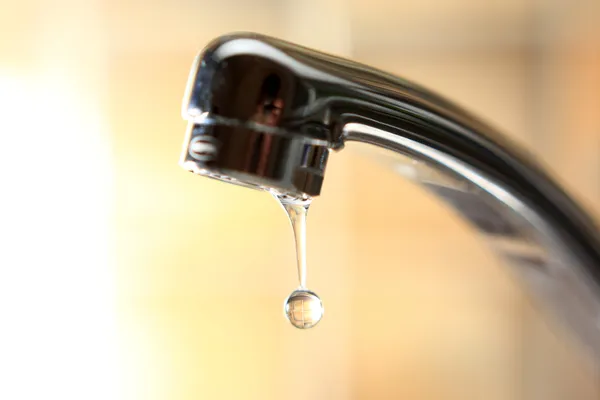 Faucet dripping — Stock Photo, Image