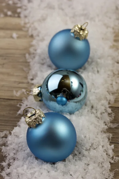 Natal bauble azul — Fotografia de Stock
