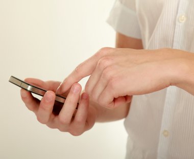 el üstünde hareket eden telefon