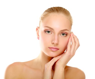 güzel bir kadının yüzüne dokunmak