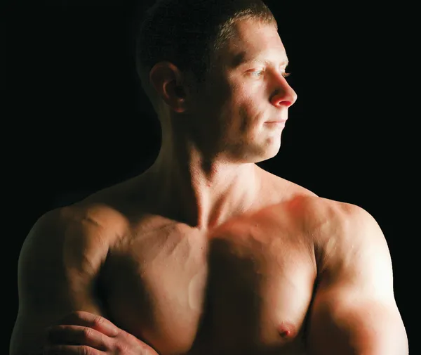Hälsosam muskulös ung man — Stockfoto