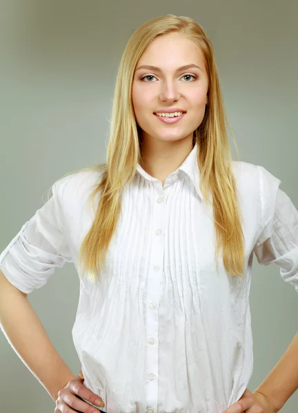Portrait of a confident young woman — Stock Photo, Image