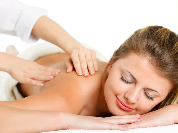 Femme recevant un massage — Photo