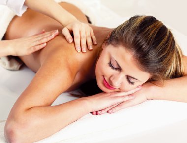 kaplıca tedavisi alma kadın