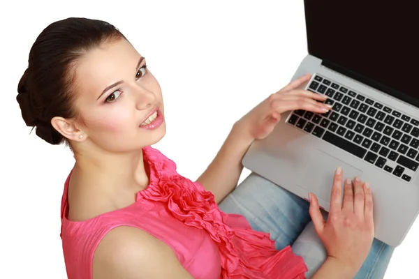 Retrato de mujer hermosa con portátil — Foto de Stock