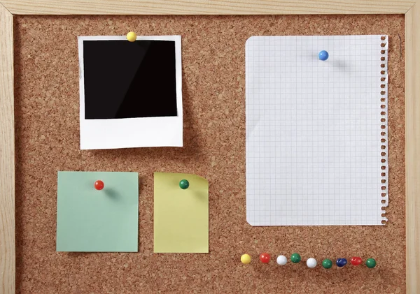 Cork message board with various paper notes — Stock Photo, Image