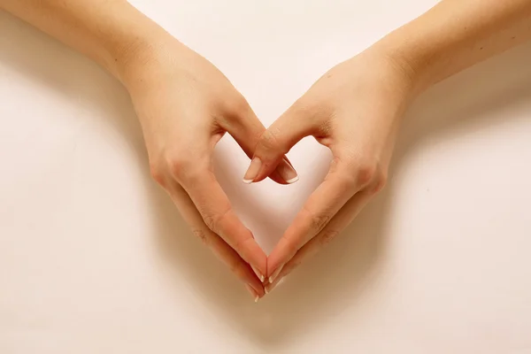 Hands formming a heart — Stock Photo, Image