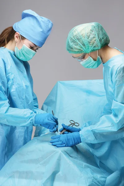 Operating a patient — Stock Photo, Image