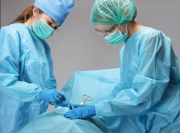 Operating a patient — Stock Photo, Image