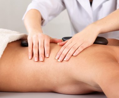 çekici bir kadın kaplıca tedavisi alma,