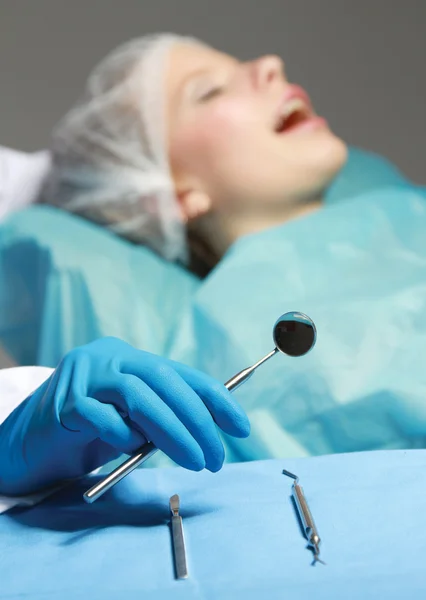 En el dentista , —  Fotos de Stock