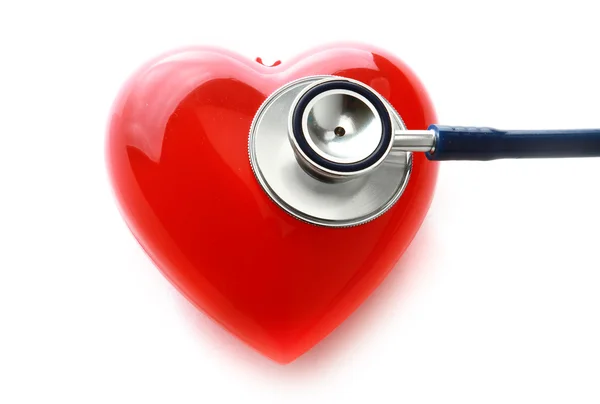 Een afbeelding van een stethoscoop en een rood hart — Stockfoto
