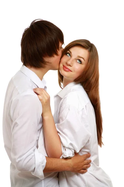 Retrato de feliz jovem casal em branco — Fotografia de Stock