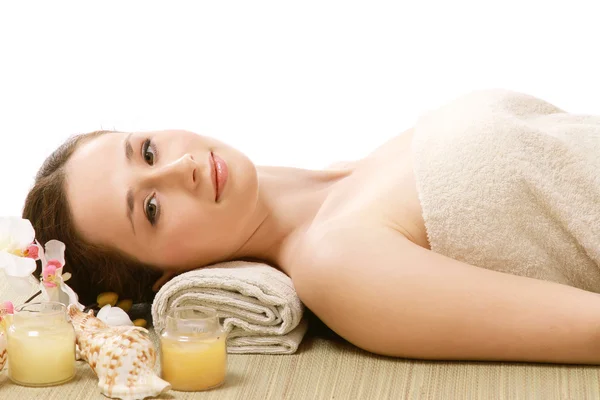 An attractive young woman receiving spa treatment — Stock Photo, Image