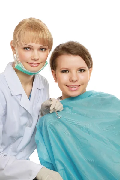 Dentista feminina e sua paciente — Fotografia de Stock