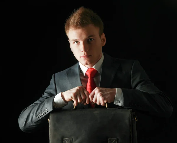 Portret człowieka sukcesu w biznesie z torba. — Stok fotoğraf