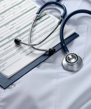 Doktor stetoskop formunda