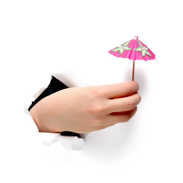 Parapluie cocktail avec main humaine — Photo