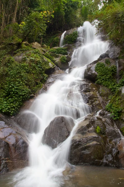 Waterfall — Stock Photo, Image