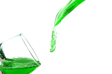 cam yeşil sıvı ile doldurma