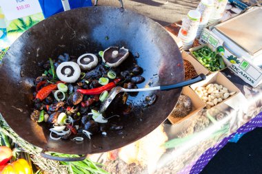 Organik sebzeli güveç