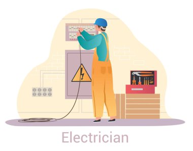 Elektrikçi kalkanı tamir ediyor