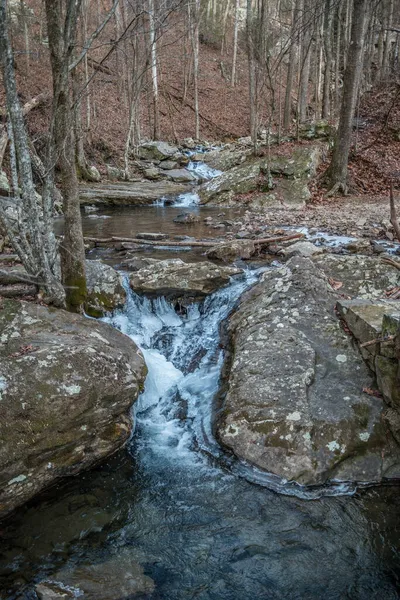 Flowing Creek Going Downstream Ice Forming Boulders Mountains Tennessee Forest — Stock Photo, Image
