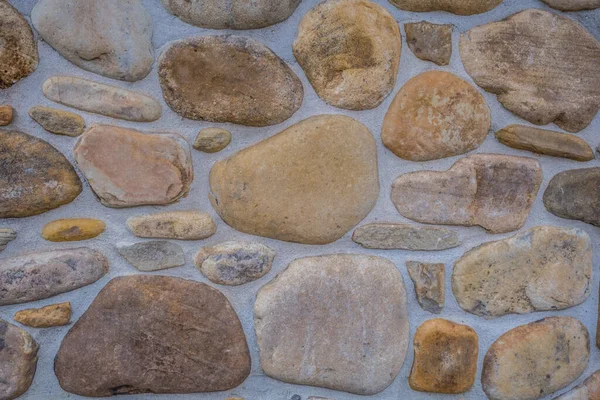 Varias Rocas Coloridas Del Río Convertidas Una Pared Exterior Edificio — Foto de Stock