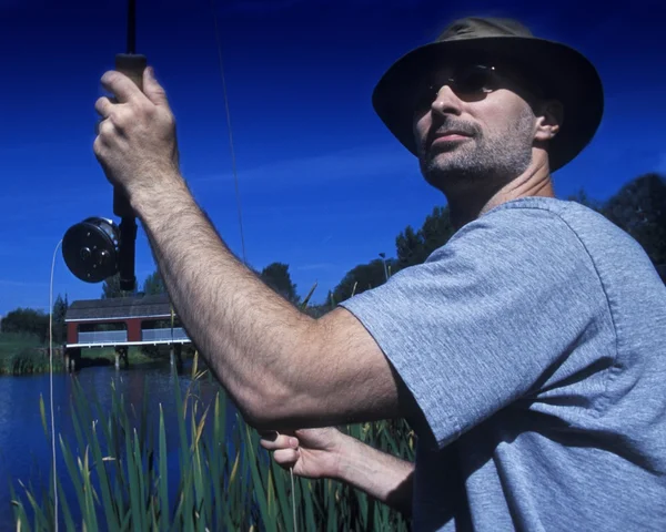 Pesca com mosca homem — Fotografia de Stock