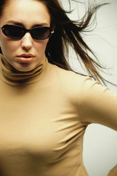 Mujer con gafas de sol — Foto de Stock