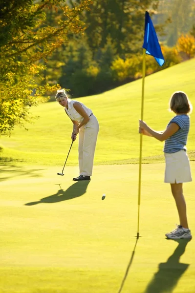 Golferinnen — Stockfoto