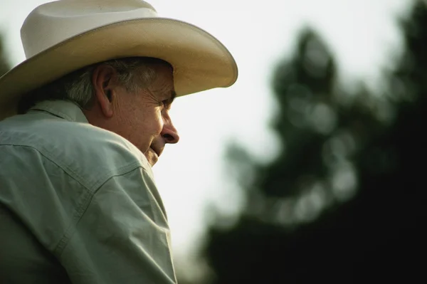 Homem com chapéu de cowboy — Fotografia de Stock