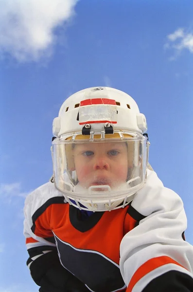 Giovane ragazzo in hockey Gear — Foto Stock