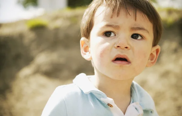 Küçük bir çocuğun yüzünü closeup — Stok fotoğraf